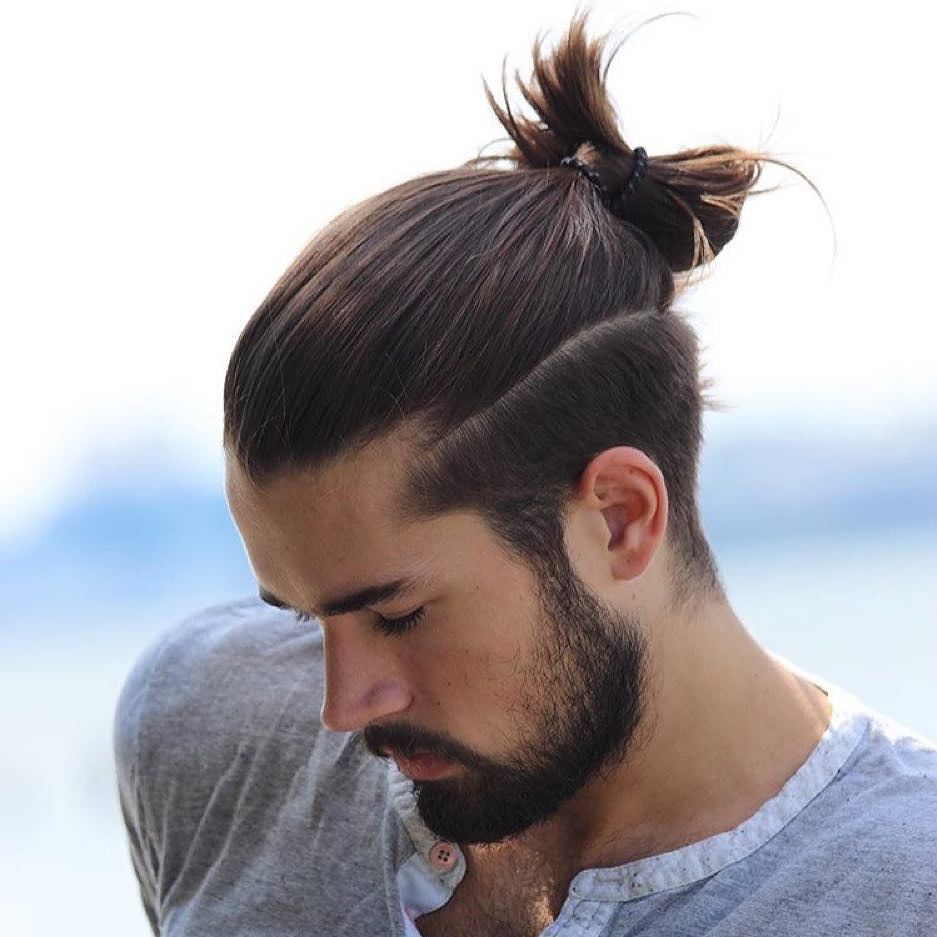 Men's top knot hairstyle — a combination of style and comfort